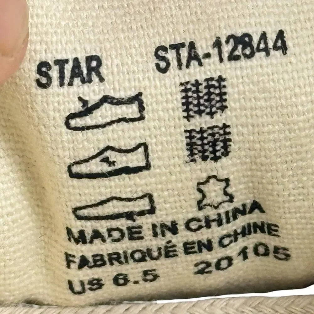 Taos Star Gray Lace Up Sneakers Canvas Shoes Casual Comfort Neutral sz 6.5